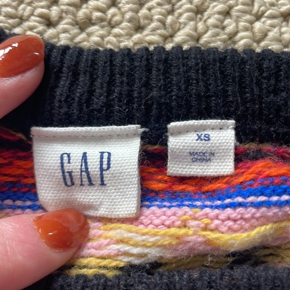 GAP Striped Sweater - Picture 4 of 4